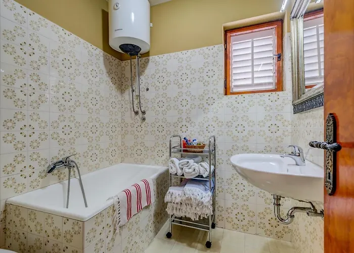 Villa Leisure Vacation Trogir