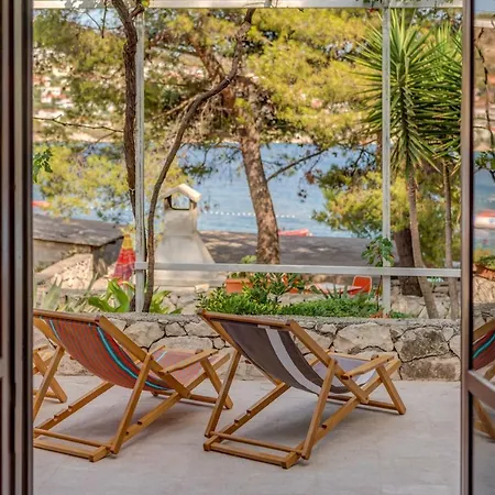 Leisure Vacation Villa Traù